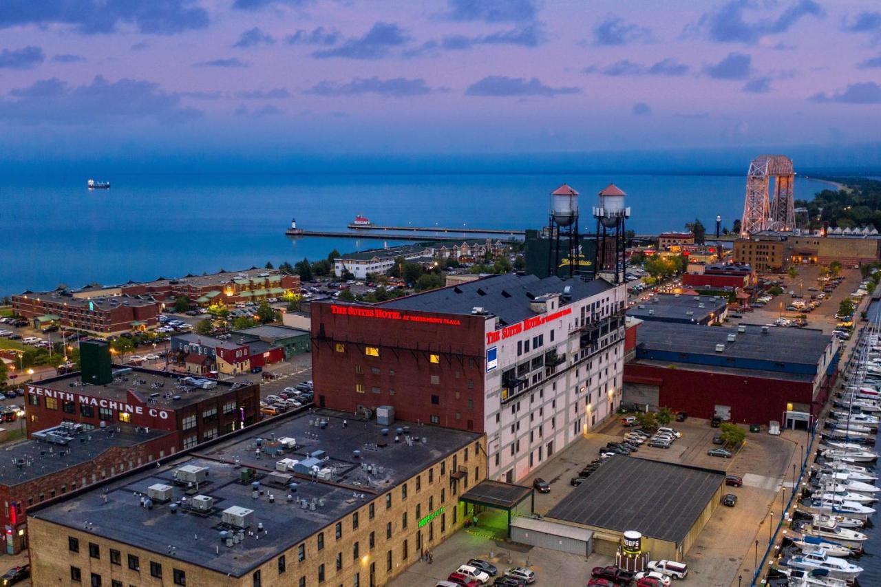 The Suites Hotel At Waterfront Plaza Duluth Exterior photo