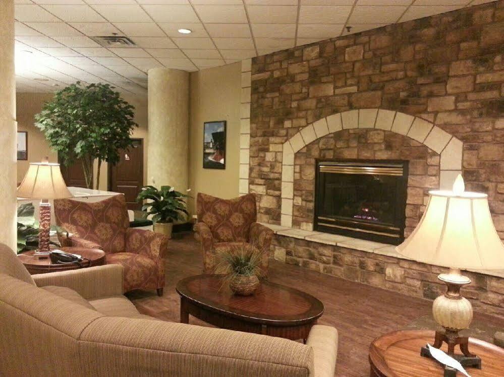 The Suites Hotel At Waterfront Plaza Duluth Exterior photo